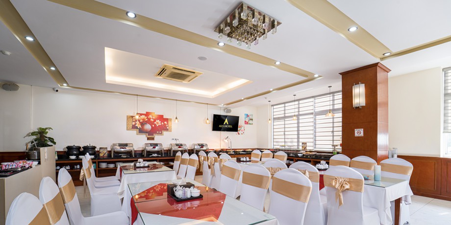 Restaurant (1).jpg